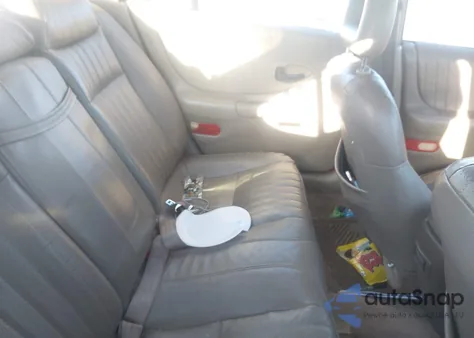 1998 Pontiac Grand Prix Gt z USA, uszkodzony, nr VIN 1G2WP5217WF242223